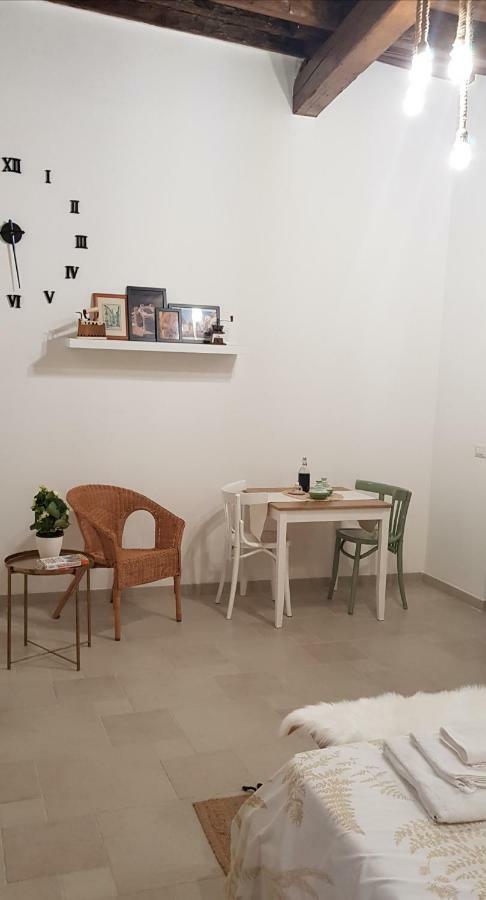 Casa Albicocca - In The Heart Of The Old Town Apartment Bari Luaran gambar