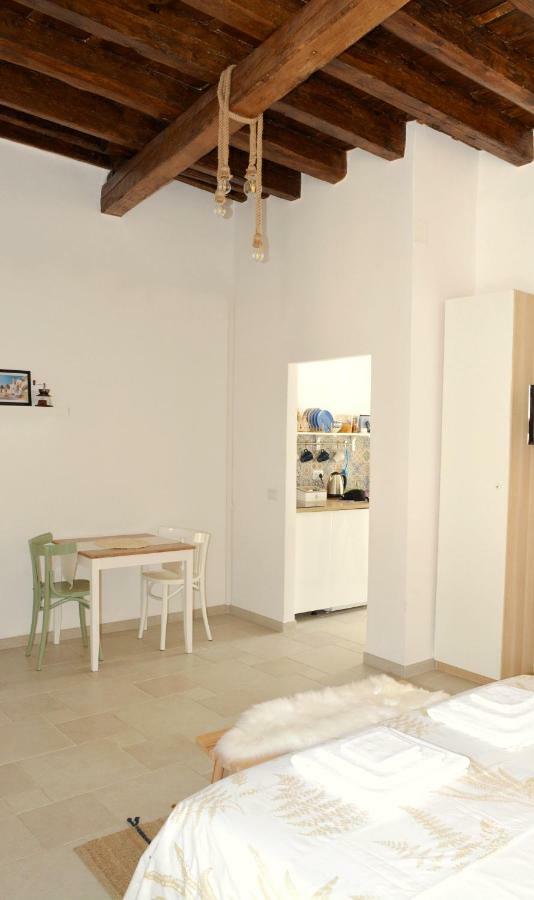 Casa Albicocca - In The Heart Of The Old Town Apartment Bari Luaran gambar